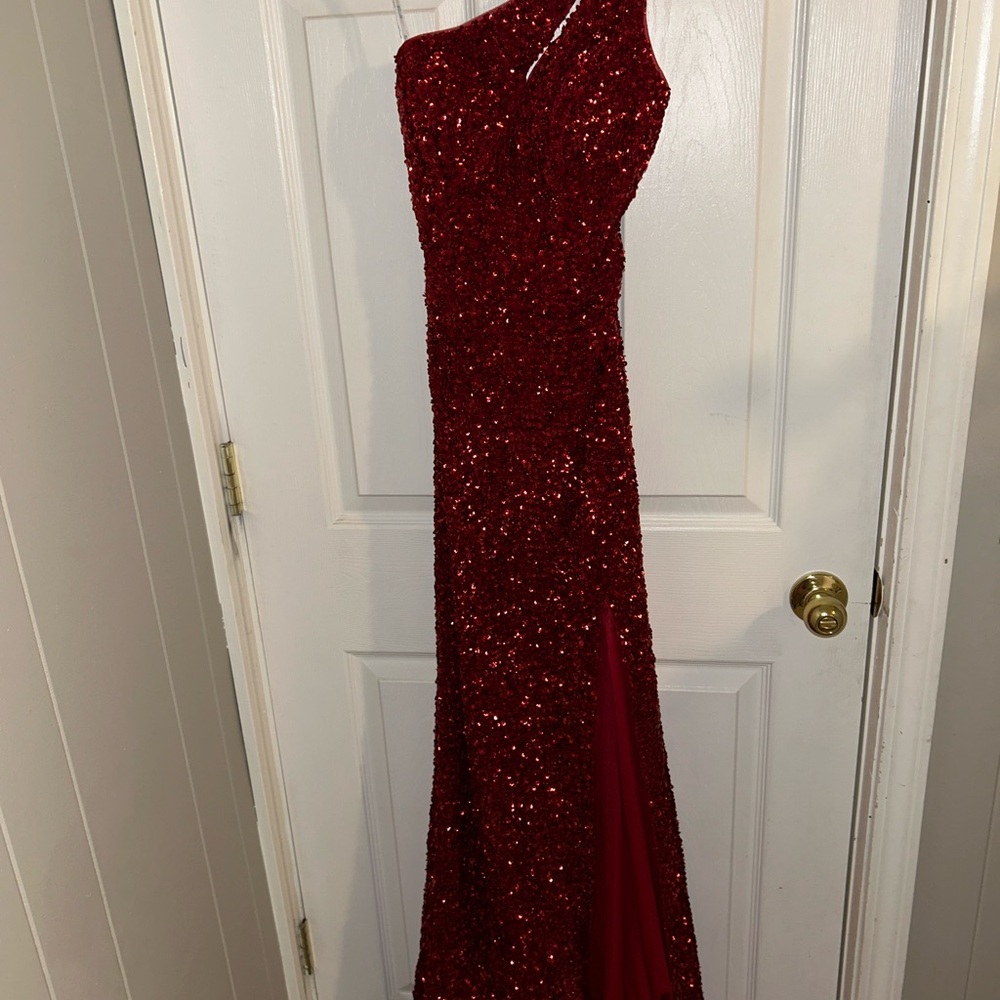 Elegant Red Sequin Gown
